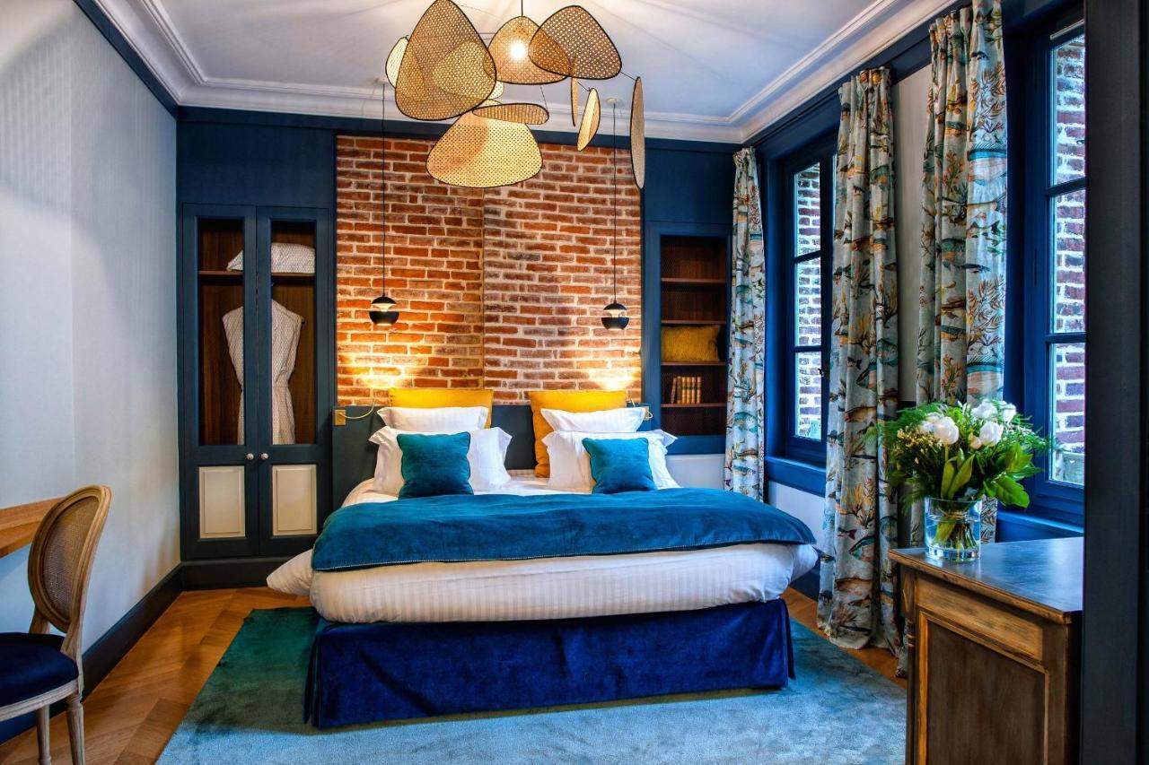オンフルール La Petite Folie Bed & Breakfast エクステリア 写真