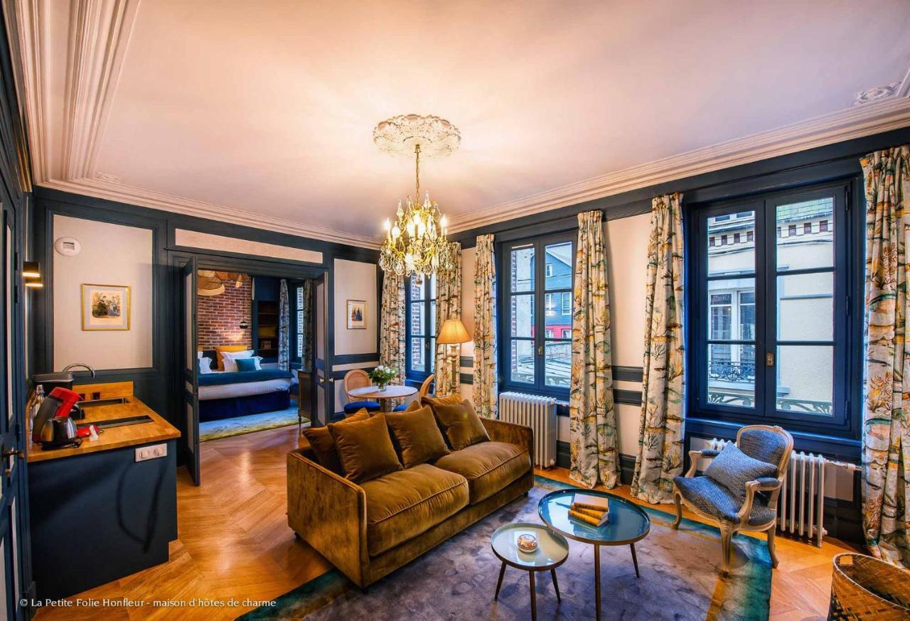 オンフルール La Petite Folie Bed & Breakfast エクステリア 写真